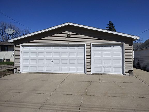 2nd image of 5620 34th Ave S