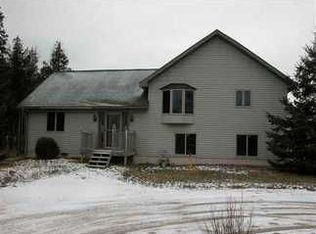 6787 I Rd, Escanaba, MI 49829