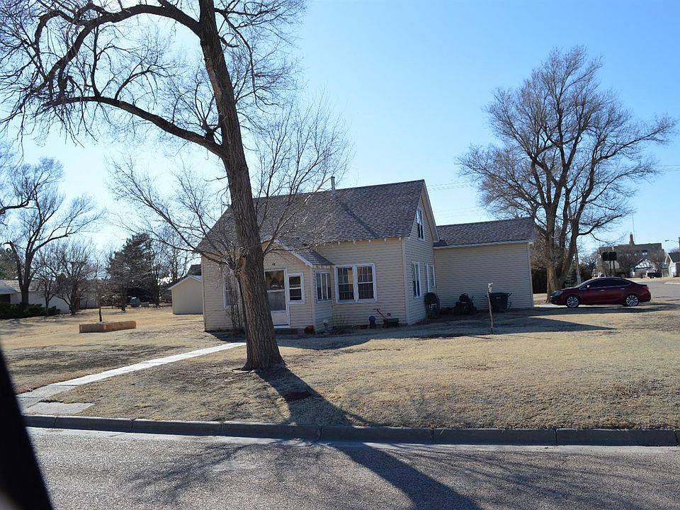 2nd image of 207 S Wichita St