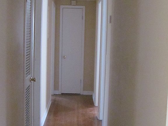 2nd image of 2217 Burgoyne Dr