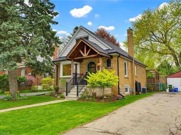 198 E 19th St, Hamilton, ON L9A 4S5