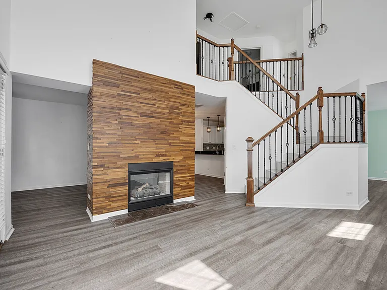 54 Egg Harbour Ct — Photo 12