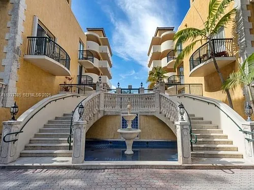 8888 Collins Ave #115 Photo 1