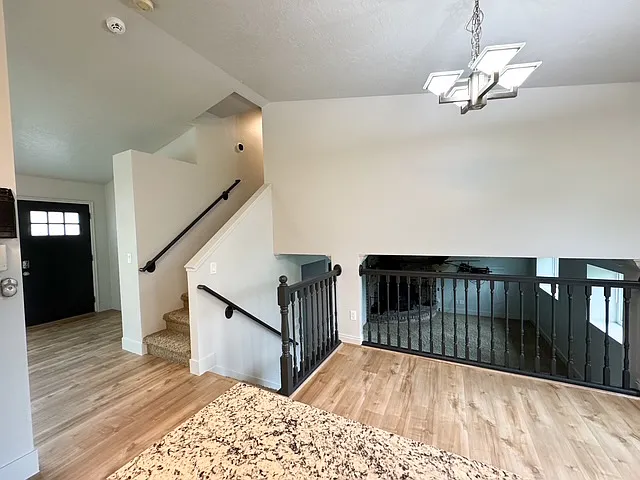 1127 S 1560 E — Photo 18