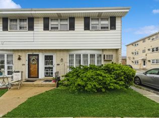 6555 W Addison St APT A, Chicago, IL 60634