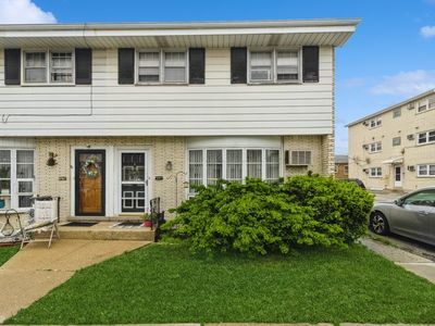 6555 W Addison St APT A, Chicago, IL, 60634