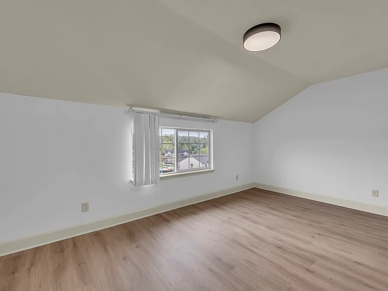 5407 N Hickory St — Photo 10