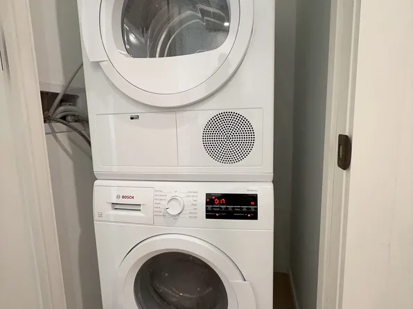 11-36 45th Road image 9 of 14