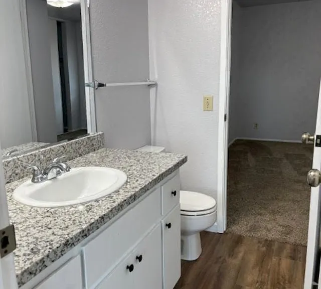 907 Elgin St #G — Photo 12