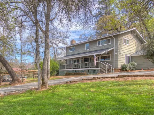 6323 Virginia Dr, Auburn, CA 95602