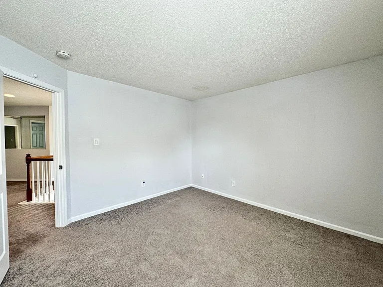 2424 Seven Kings Rd — Photo 47