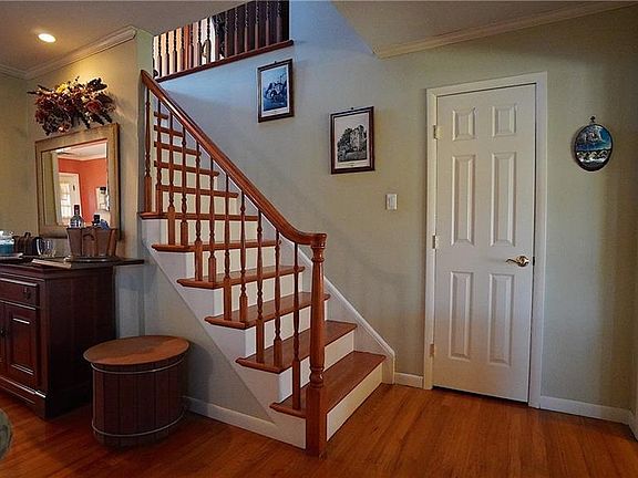 4th image of 389 Prospect Rd