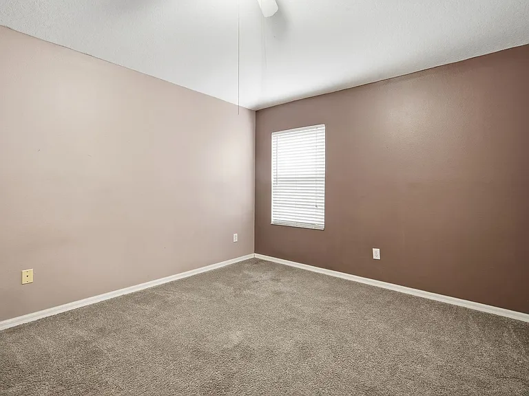 18126 Birdwater Dr — Photo 17