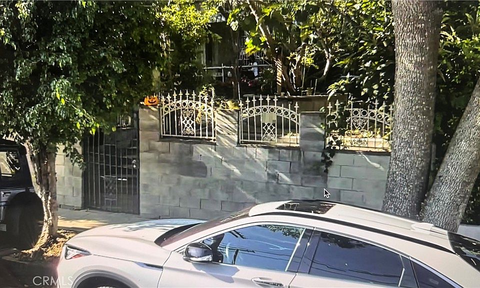 1st image of 5233 Irvington Pl