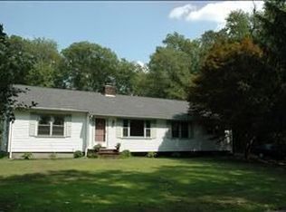 190 Charles St, Abington, MA 02351