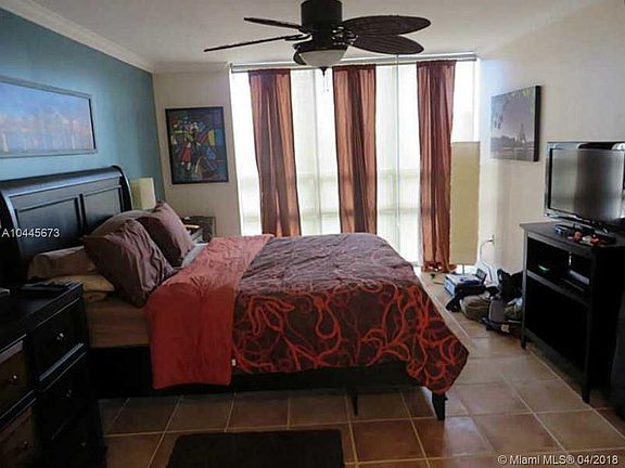 5th image of 1450 Brickell Bay Dr APT 512