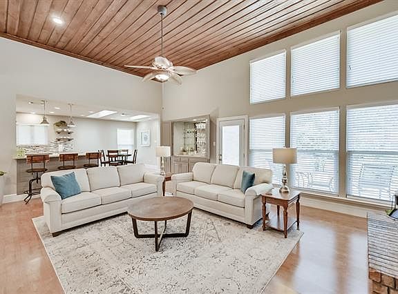 5th image of 1021 Village Wood Ct