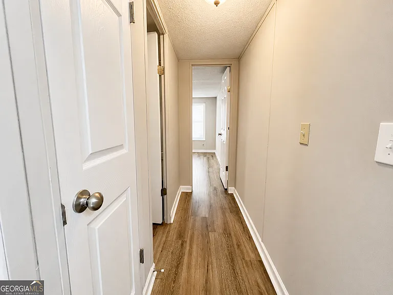 380 Browns Rd — Photo 10