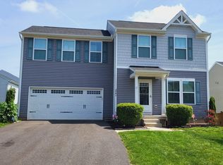 5042 Godwins Landing Dr, Remington, VA 22734