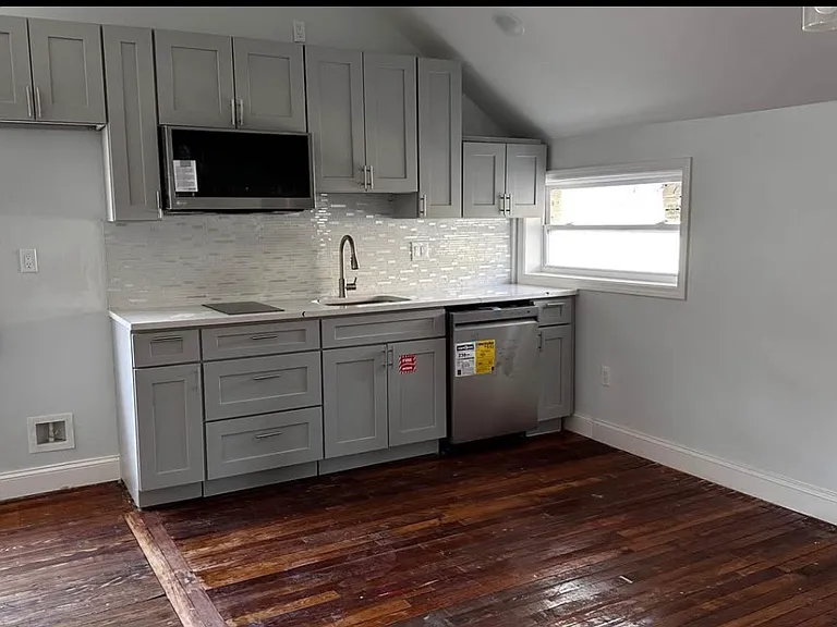 2345 Park St #320 — Photo 2