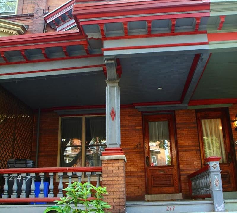 1st image of 247 S Melville St #2
