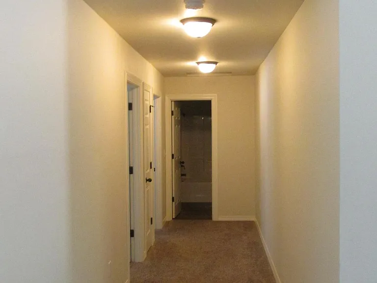 4748 Ida Dr — Photo 12