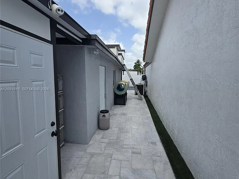 20950 SW 119th Ct — Photo 56