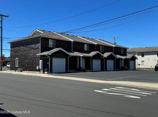 720-740 Avenue G, Seaside, OR