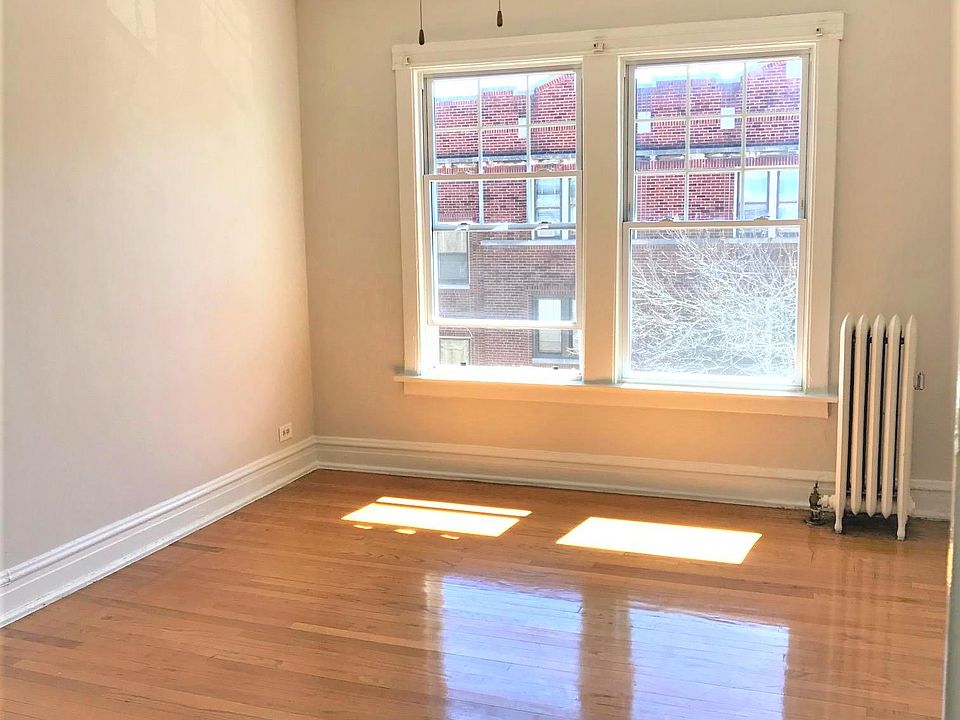 1st image of 1606 W Albion Ave APT 3S