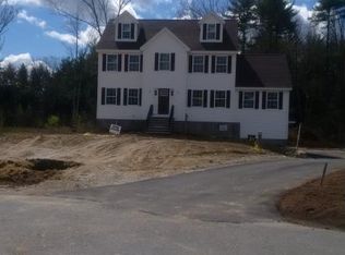 21 Village Way, Plaistow, NH 03865