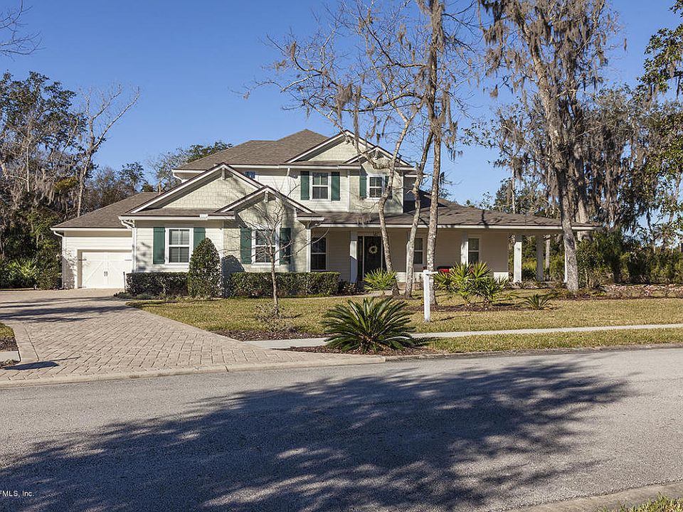 1st image of 121 Arnau Ct