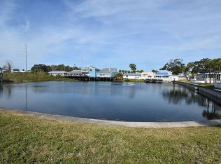 499 Redwing Cir, Largo, FL 33770