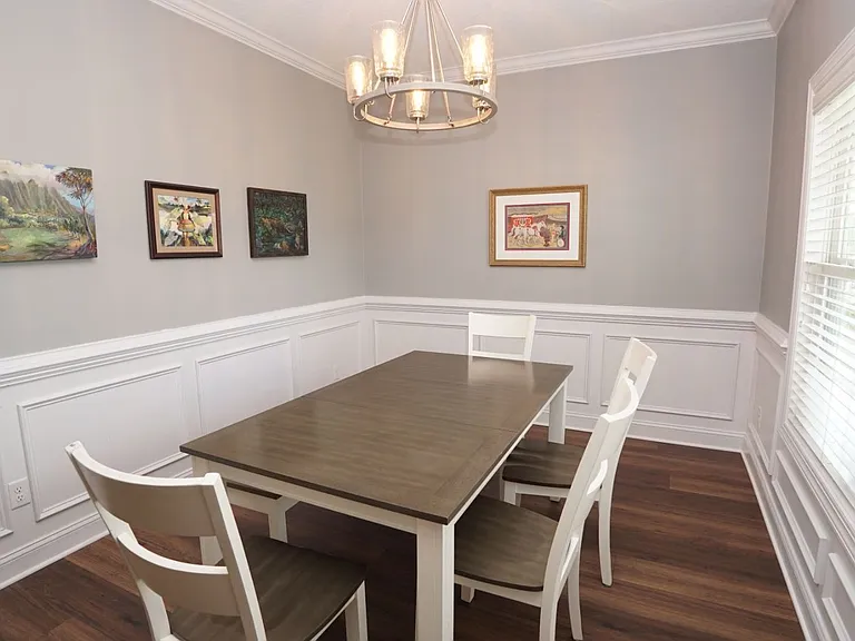 112 S Sea St — Photo 7