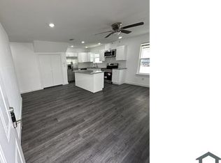 8637 Peachtree St #A, Houston, TX 77016