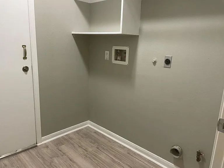 214 Darby Trails Dr — Photo 13
