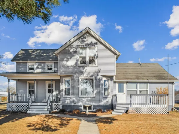 930 Oak St, Lamont, IA 50650