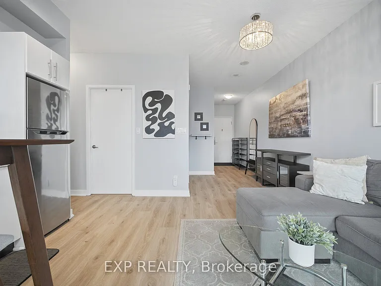 126 Simcoe St #1907 — Photo 10