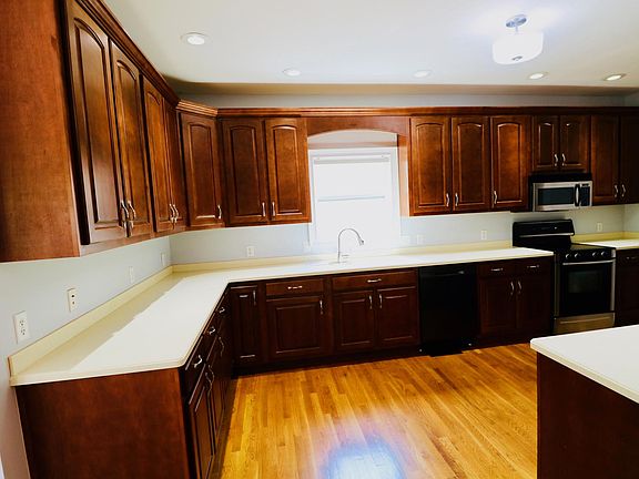 All Appliances included