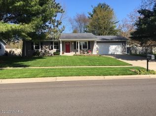5785 Newhaven Dr, Portage, MI 49024