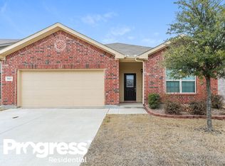 5421 Marina Dr, Denton, TX 76208