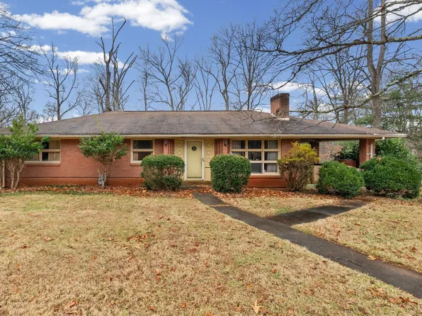 2134 Woodcrest Dr, Lynchburg, VA 24503