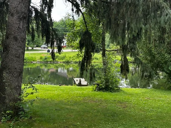 111 Forton Ct, Stoughton, WI 53589