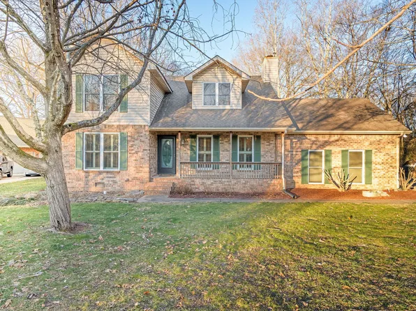 2326 Avenal Ct, Murfreesboro, TN 37129