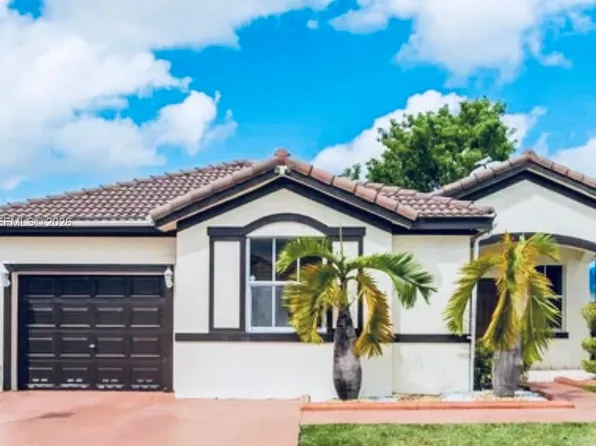 8135 NW 198th Ter, Hialeah, FL 33015