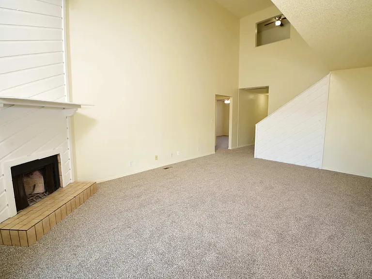 1514 E 73rd Pl — Photo 5