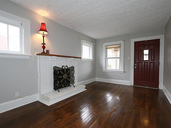 3rd image of 3481 Alta Vista Ave