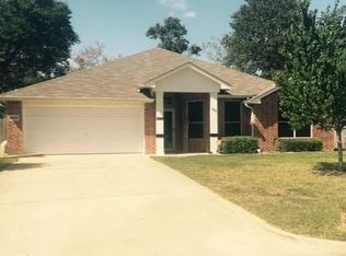 809 Greenwood Cir, Lindale, TX 75771