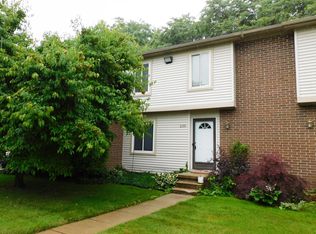 2105 La Mer Ln, Haslett, MI 48840