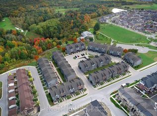 2635 William Jackson Dr #311, Pickering, ON L1X 0L4