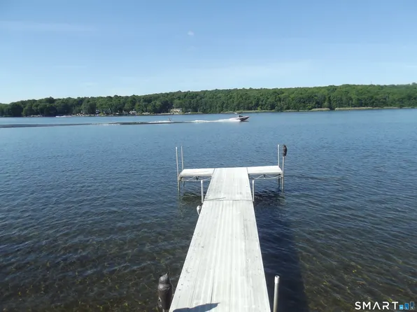 34 Avery Shores, Coventry, CT 06238